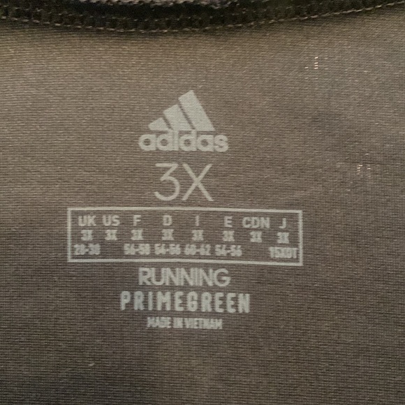 Adidas new w/o tags black running top “Aeroready” “prime green” - Picture 4 of 5